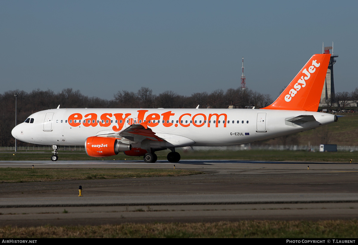 Aircraft Photo of G-EZUL | Airbus A320-214 | EasyJet | AirHistory.net #241022