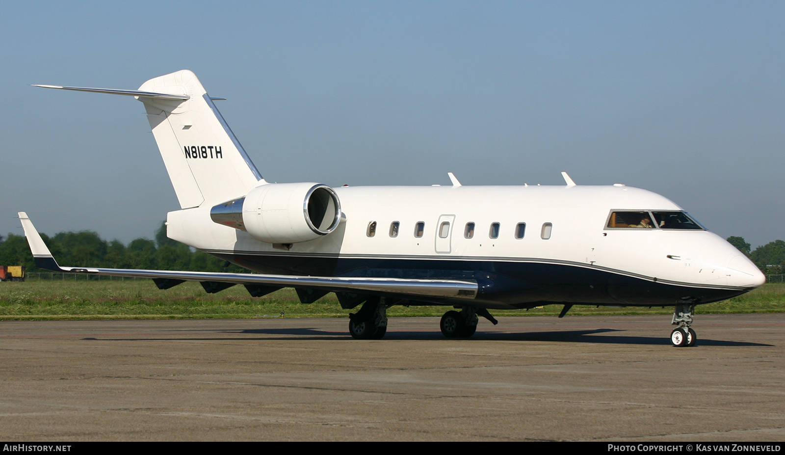 Aircraft Photo of N818TH | Canadair Challenger 604 (CL-600-2B16) | AirHistory.net #241070