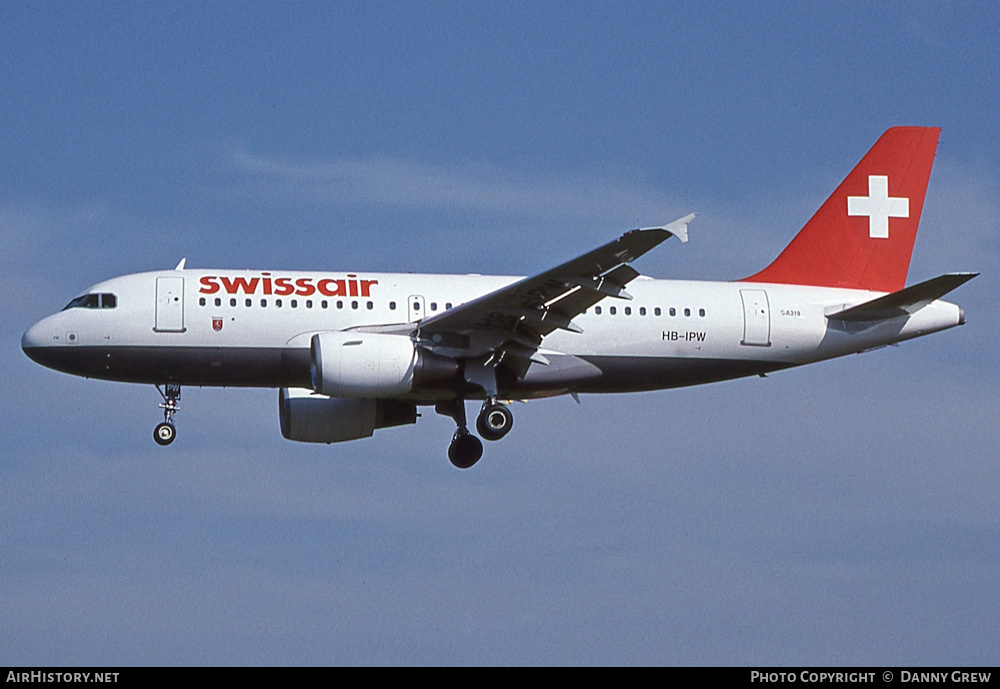 Aircraft Photo of HB-IPW | Airbus A319-112 | Swissair | AirHistory.net #241242