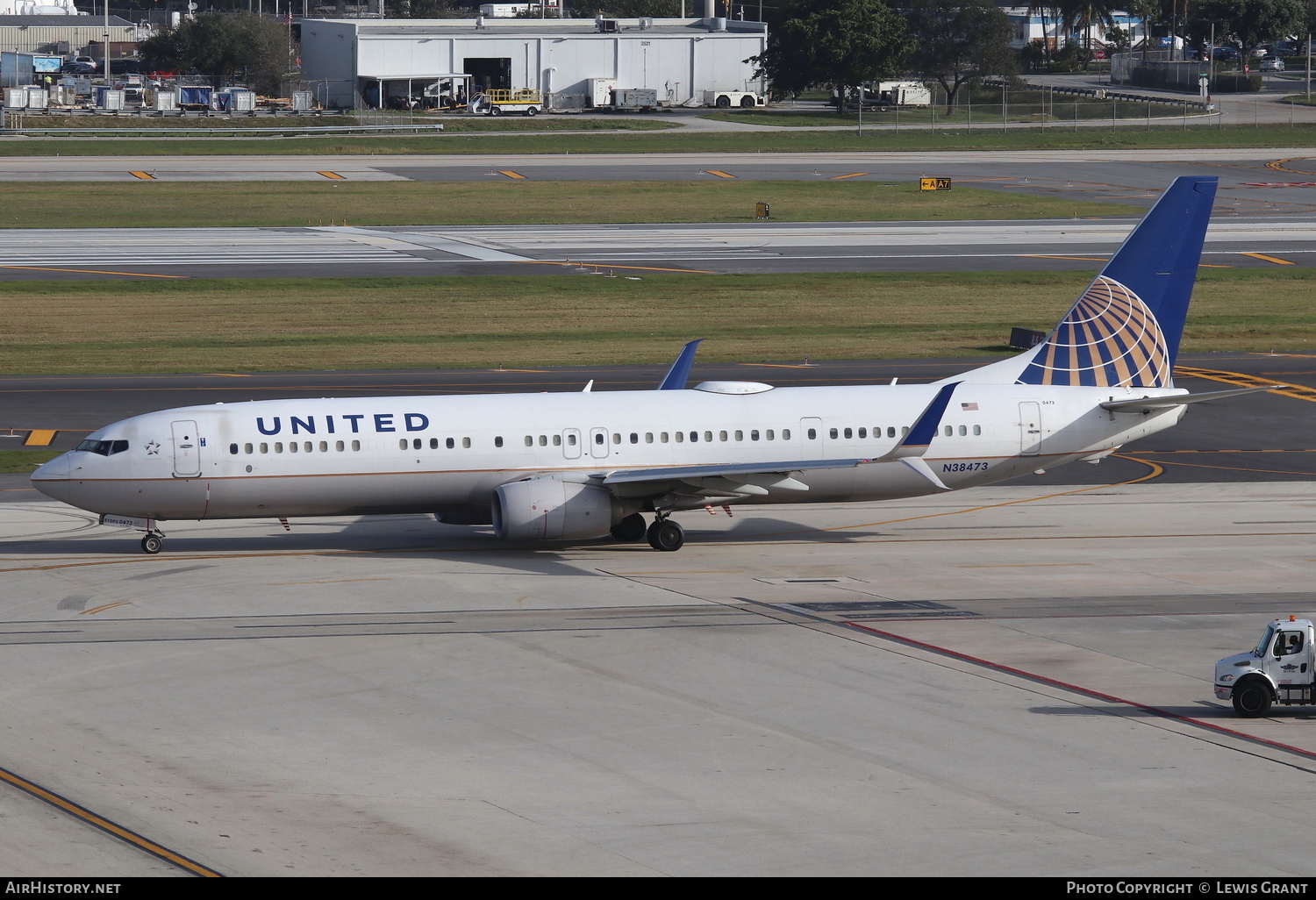 Aircraft Photo of N38473 | Boeing 737-924/ER | United Airlines | AirHistory.net #241374