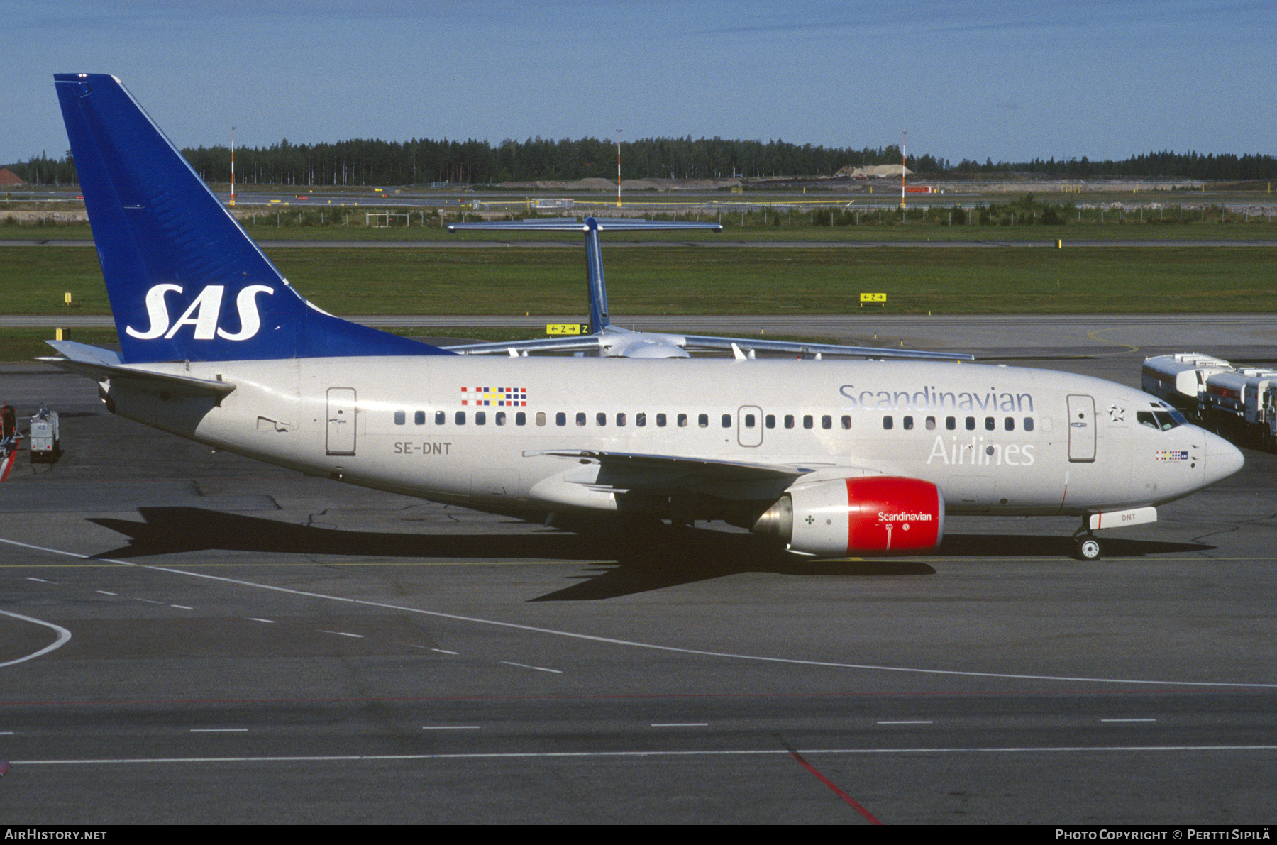 Aircraft Photo of SE-DNT | Boeing 737-683 | Scandinavian Airlines - SAS | AirHistory.net #241382