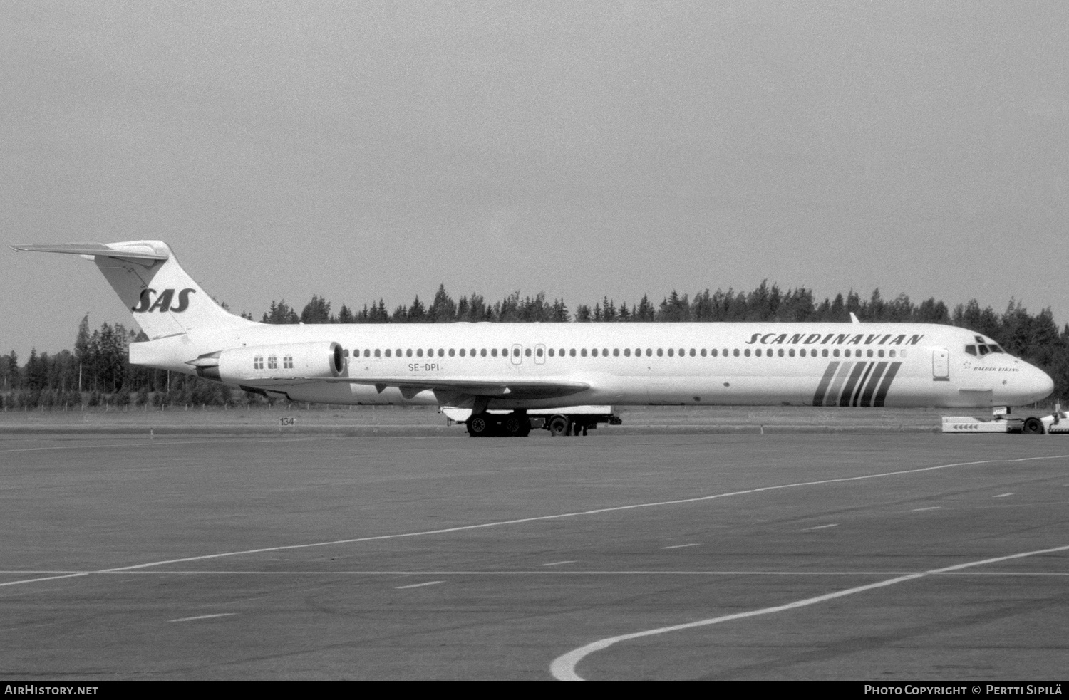 Aircraft Photo of SE-DPI | McDonnell Douglas MD-83 (DC-9-83) | Scandinavian Airlines - SAS | AirHistory.net #241415