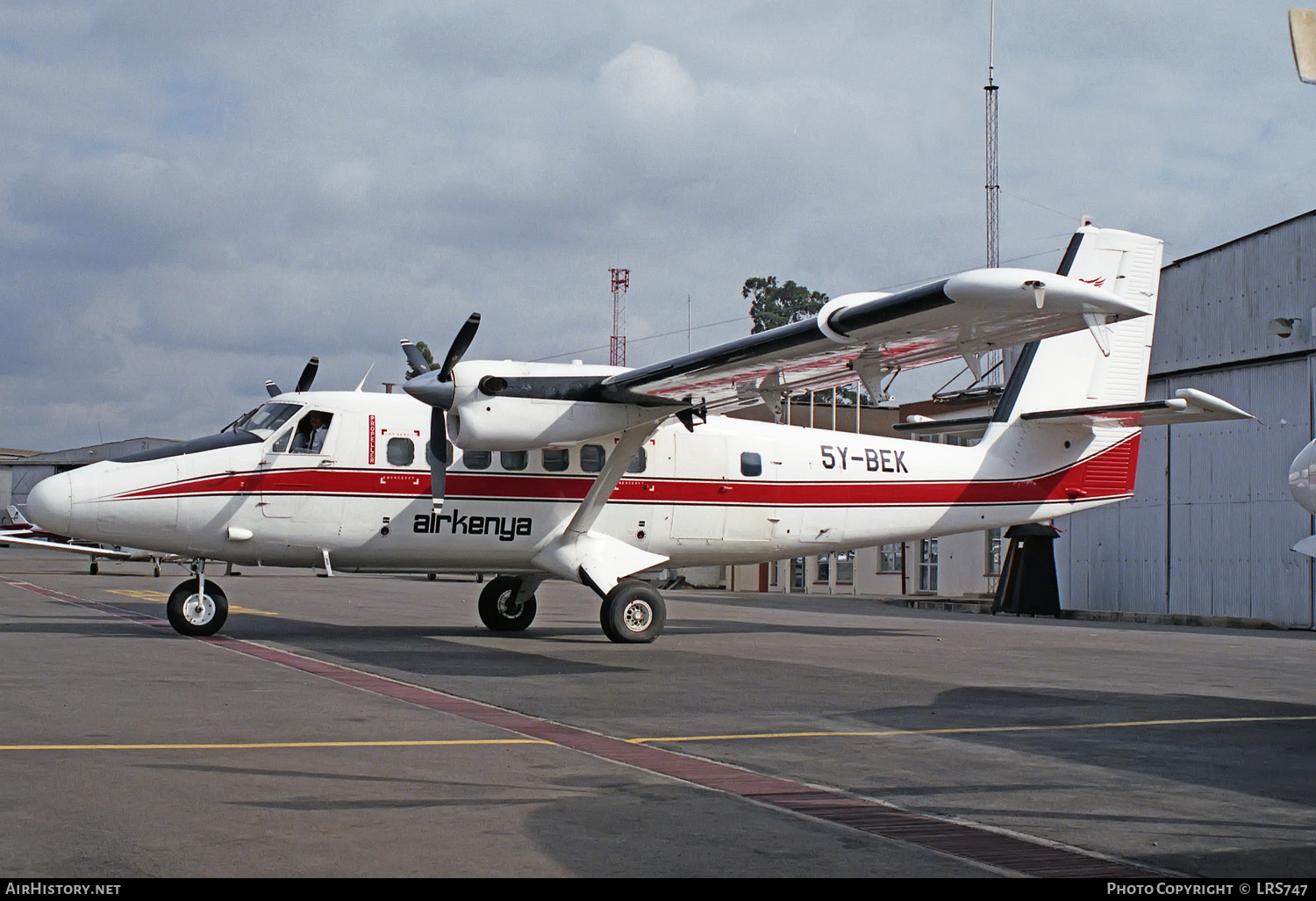Aircraft Photo of 5Y-BEK | De Havilland Canada DHC-6-200 Twin Otter | AirKenya | AirHistory.net #241433