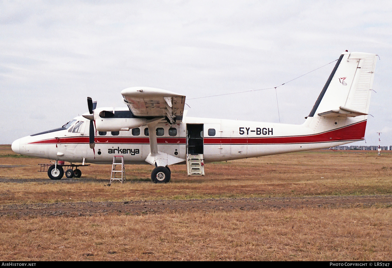 Aircraft Photo of 5Y-BGH | De Havilland Canada DHC-6-300 Twin Otter | AirKenya | AirHistory.net #241438