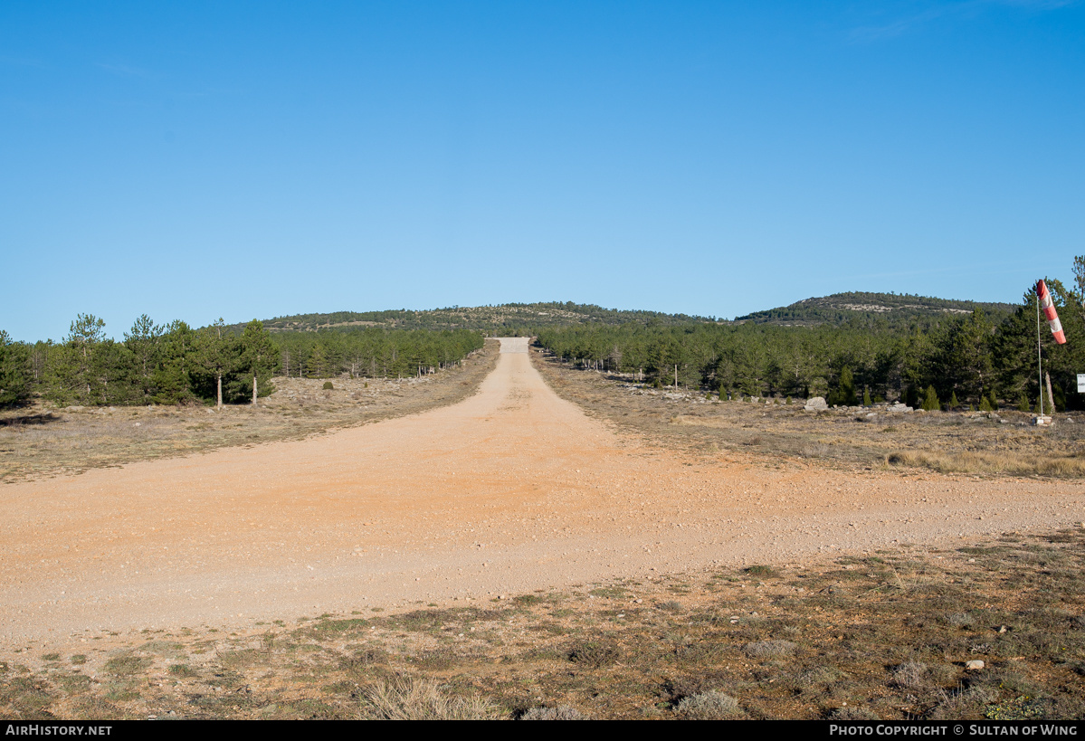 Airport photo of Vistabella del Maestrazgo in Spain | AirHistory.net #241634