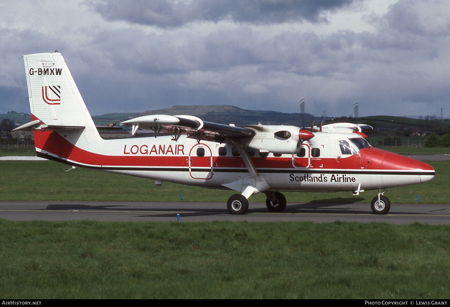 Aircraft Photo of G-BMXW | De Havilland Canada DHC-6-300 Twin Otter | Loganair | AirHistory.net #241708