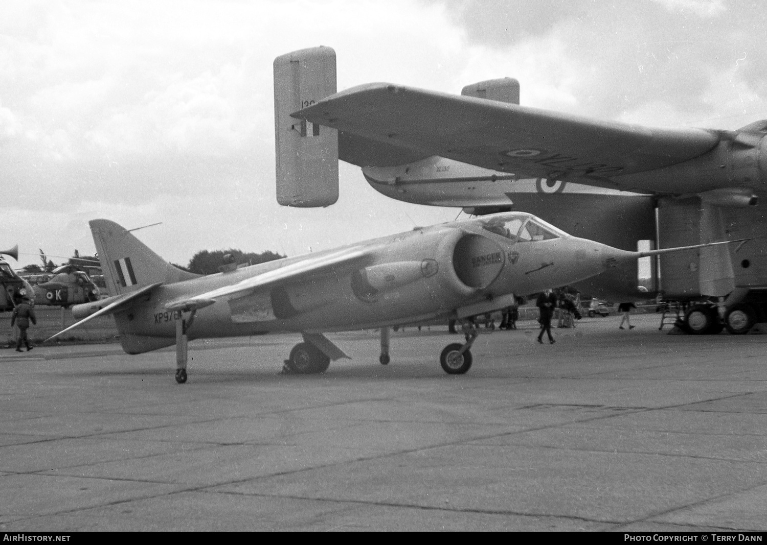 Aircraft Photo of XP976 | Hawker Siddeley Kestrel FGA1 | UK - Air Force | AirHistory.net #241760