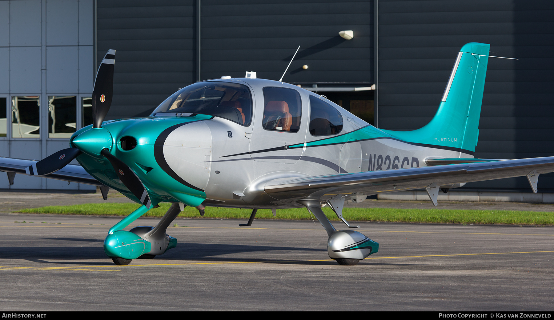 Aircraft Photo of N826CD | Cirrus SR-22T G5-GTS Platinum | AirHistory.net #241816