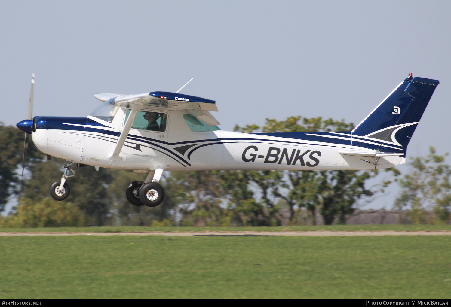 Aircraft Photo of G-BNKS | Cessna 152 | AirHistory.net #241911