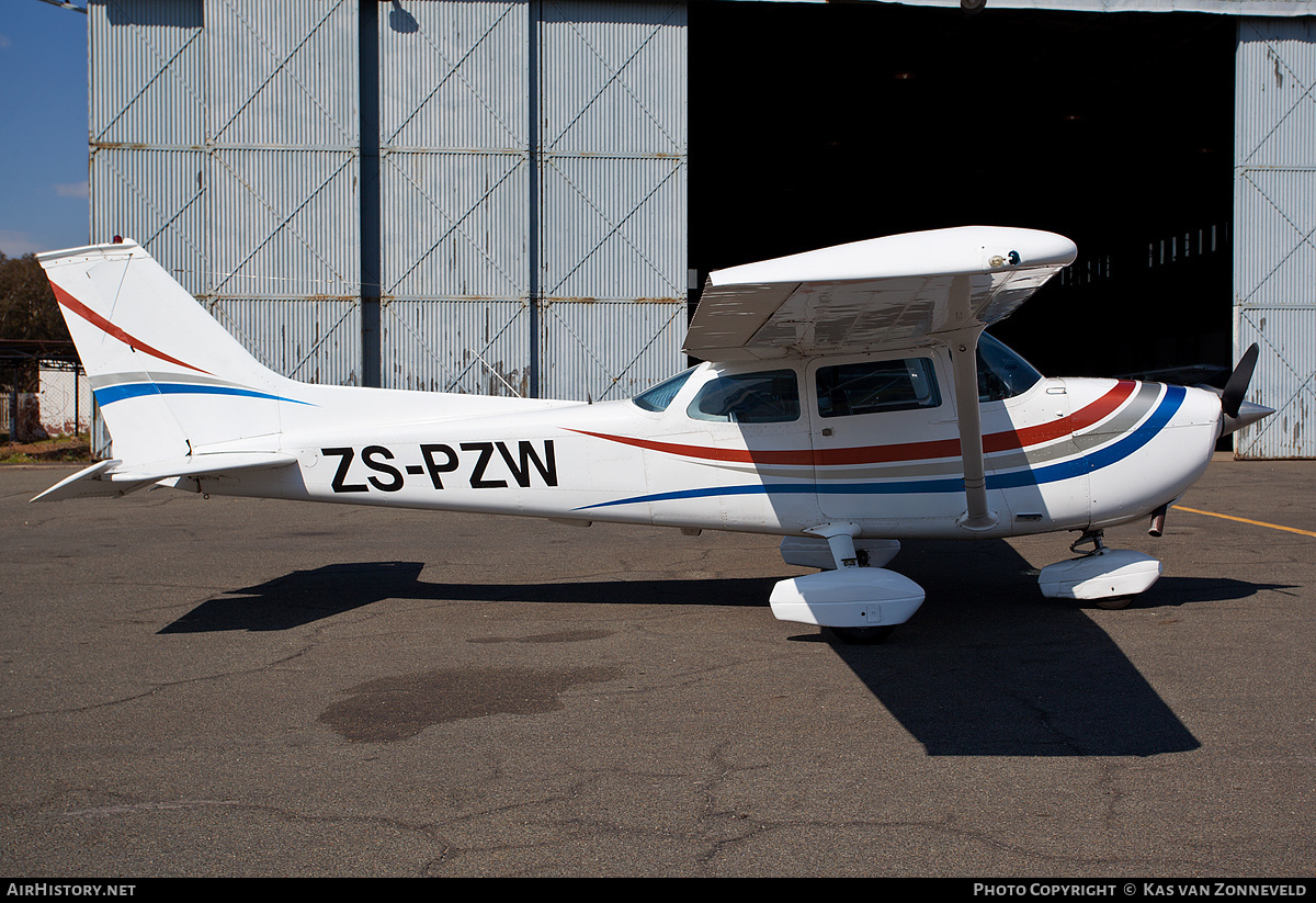 Aircraft Photo of ZS-PZW | Cessna 172M Skyhawk | AirHistory.net #241981