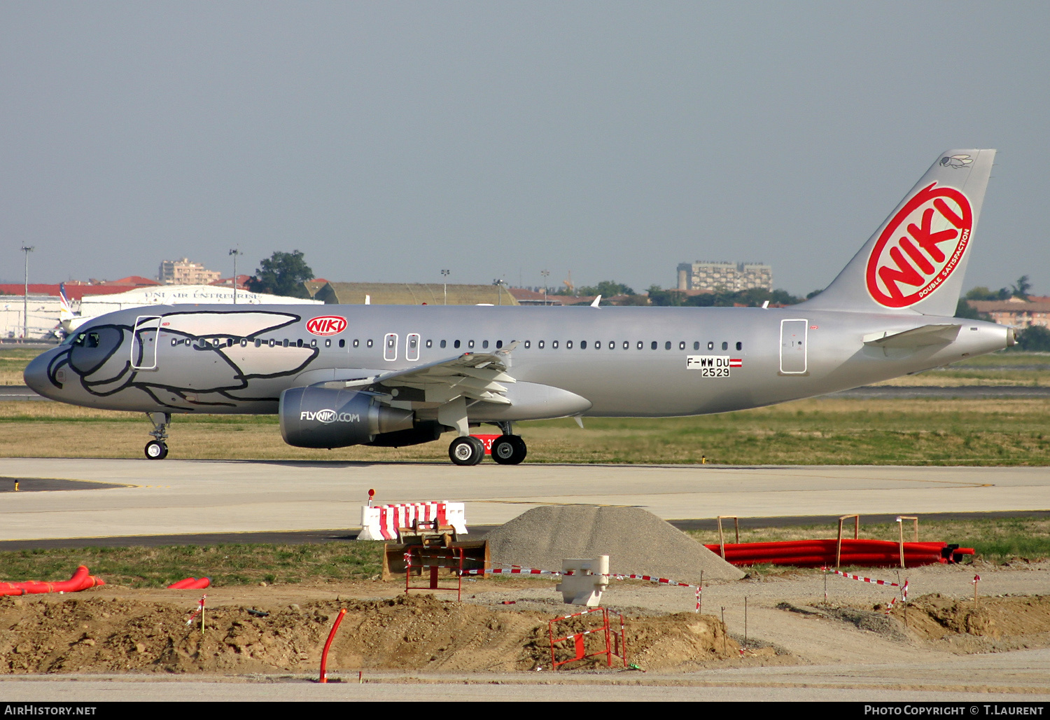 Aircraft Photo of F-WWDU | Airbus A320-214 | Niki | AirHistory.net #241992