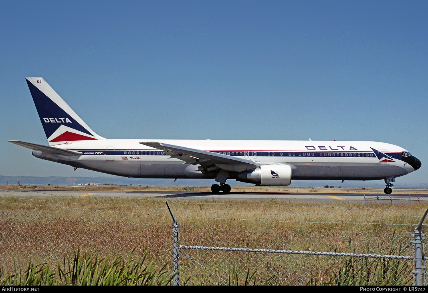 Aircraft Photo of N122DL | Boeing 767-332 | Delta Air Lines | AirHistory.net #242063