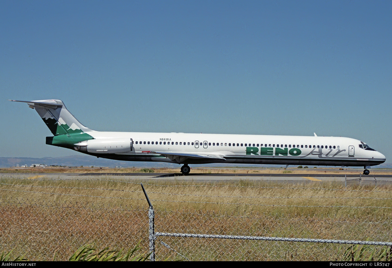 Aircraft Photo of N841RA | McDonnell Douglas MD-82 (DC-9-82) | Reno Air | AirHistory.net #242067