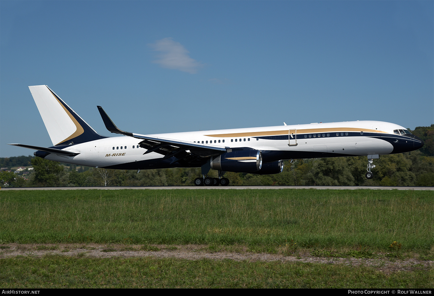 Aircraft Photo of M-RISE | Boeing 757-23N | AirHistory.net #242100