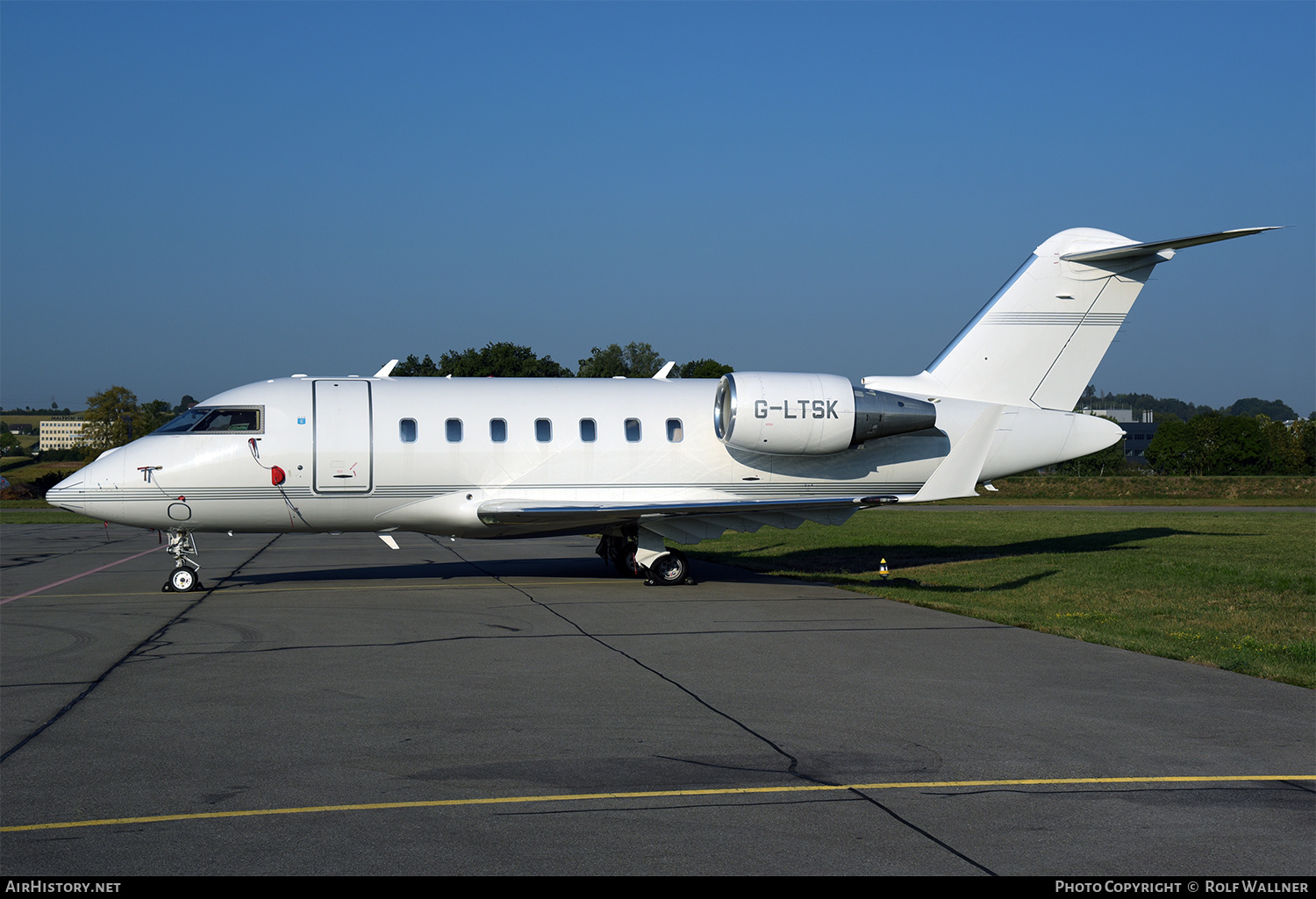 Aircraft Photo of G-LTSK | Bombardier Challenger 605 (CL-600-2B16) | AirHistory.net #242109