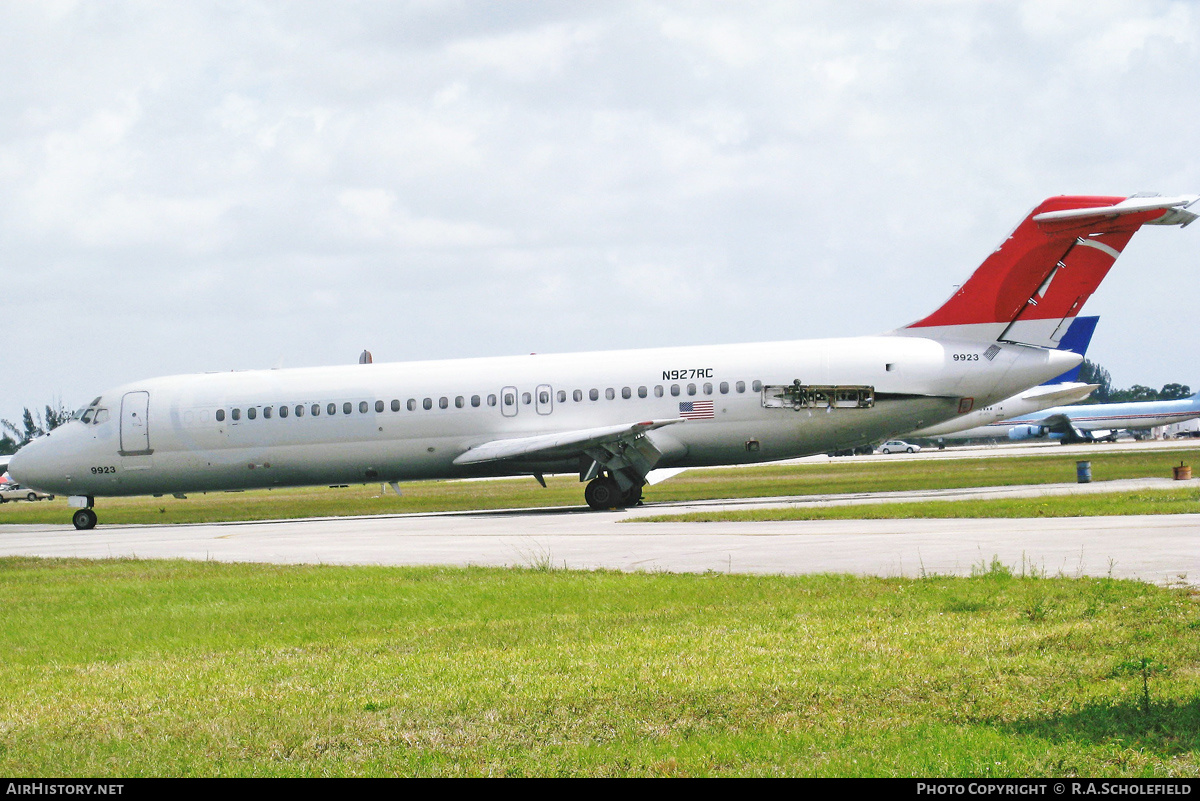 Aircraft Photo of N927RC | McDonnell Douglas DC-9-32 | AirHistory.net #242179