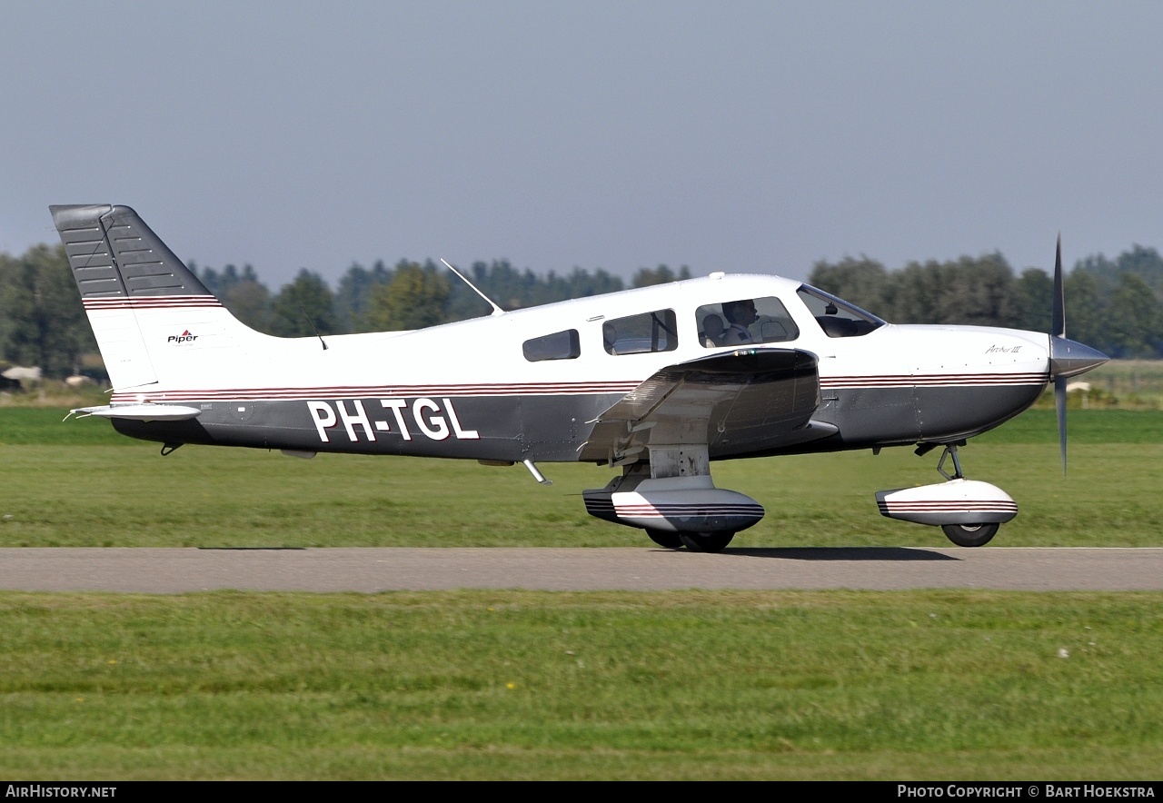 Aircraft Photo of PH-TGL | Piper PA-28-181 Archer III | AirHistory.net #242293