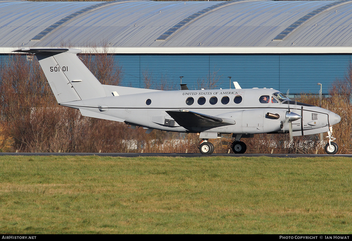 Aircraft Photo of 95-0101 / 50101 | Hawker Beechcraft C-12V-1 Huron (B200C) | USA - Army | AirHistory.net #242314