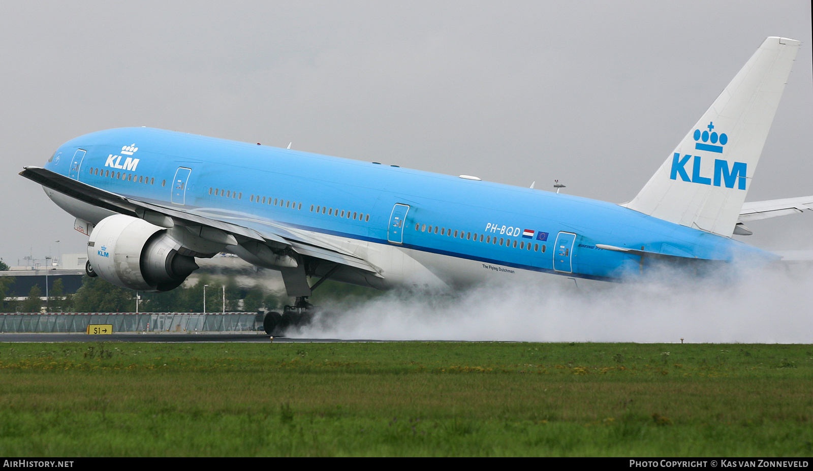 Aircraft Photo of PH-BQD | Boeing 777-206/ER | KLM - Royal Dutch Airlines | AirHistory.net #242344