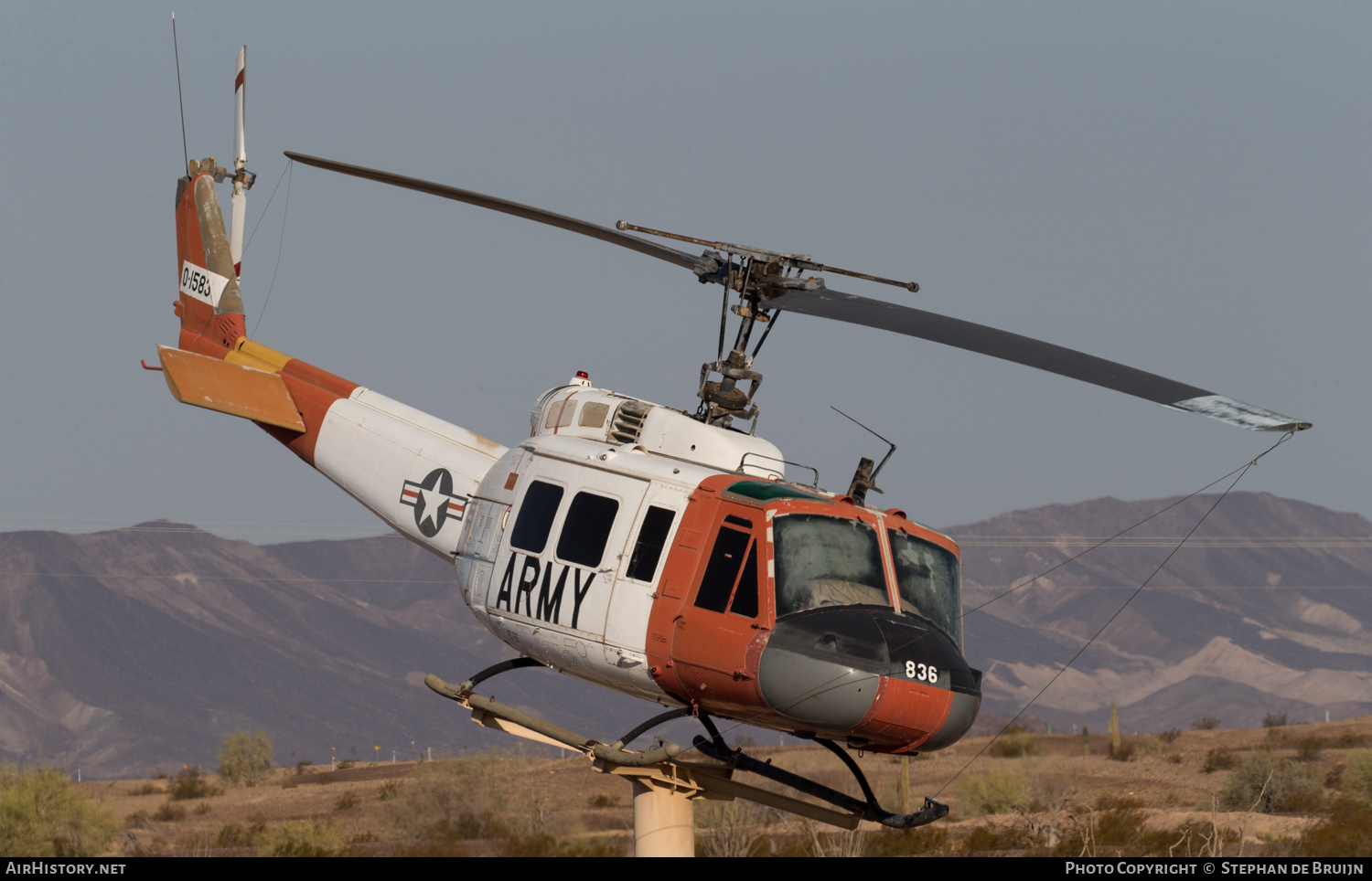 Aircraft Photo of 69-15836 / 0-1583 | Bell JUH-1H Iroquois | USA - Army | AirHistory.net #242358