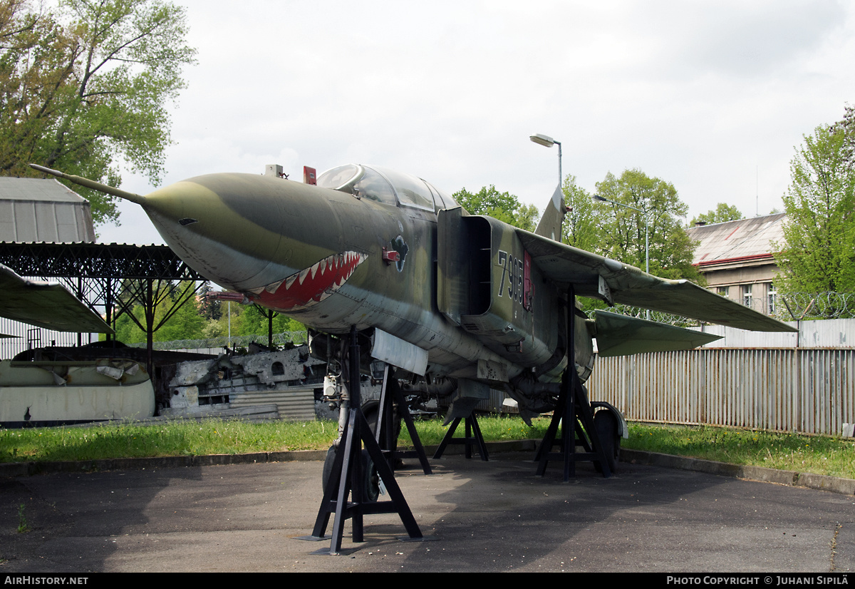 Aircraft Photo of 7905 | Mikoyan-Gurevich MiG-23UB | Czechoslovakia - Air Force | AirHistory.net #242387
