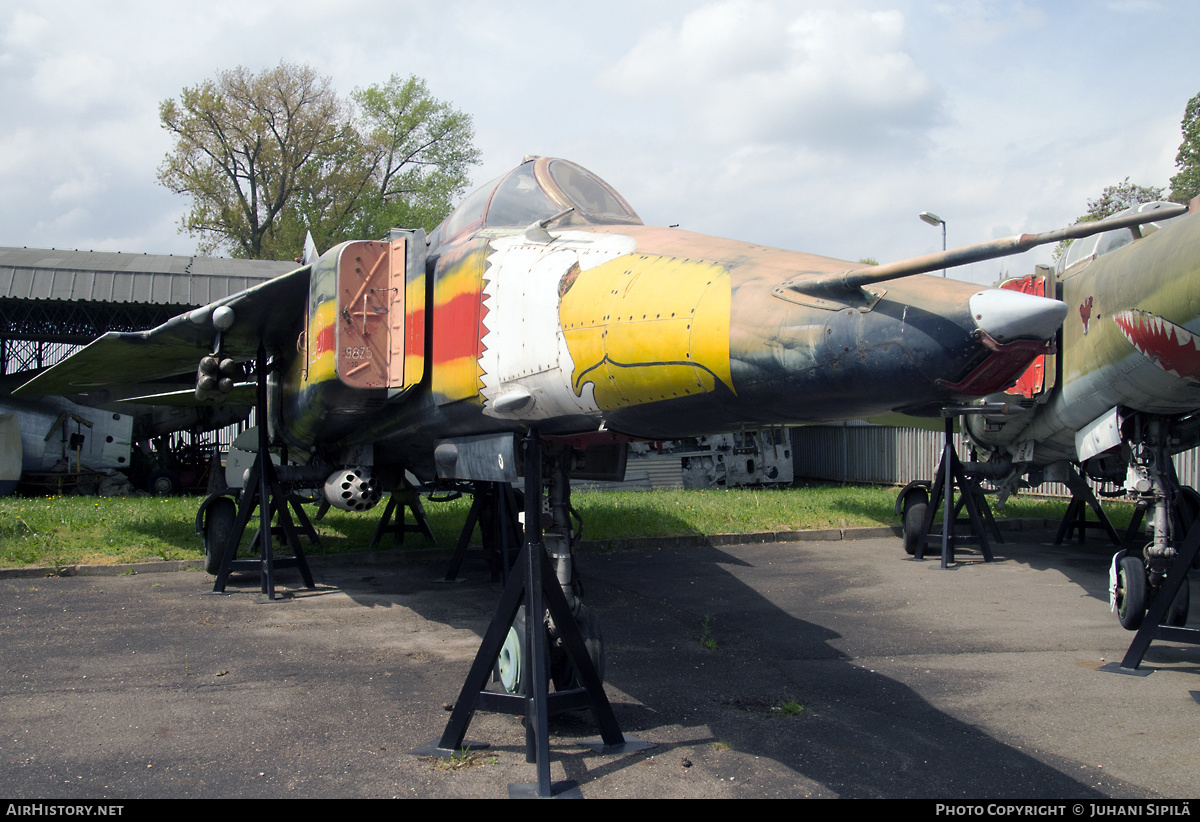 Aircraft Photo of 9825 | Mikoyan-Gurevich MiG-23BN | Czechia - Air Force | AirHistory.net #242388
