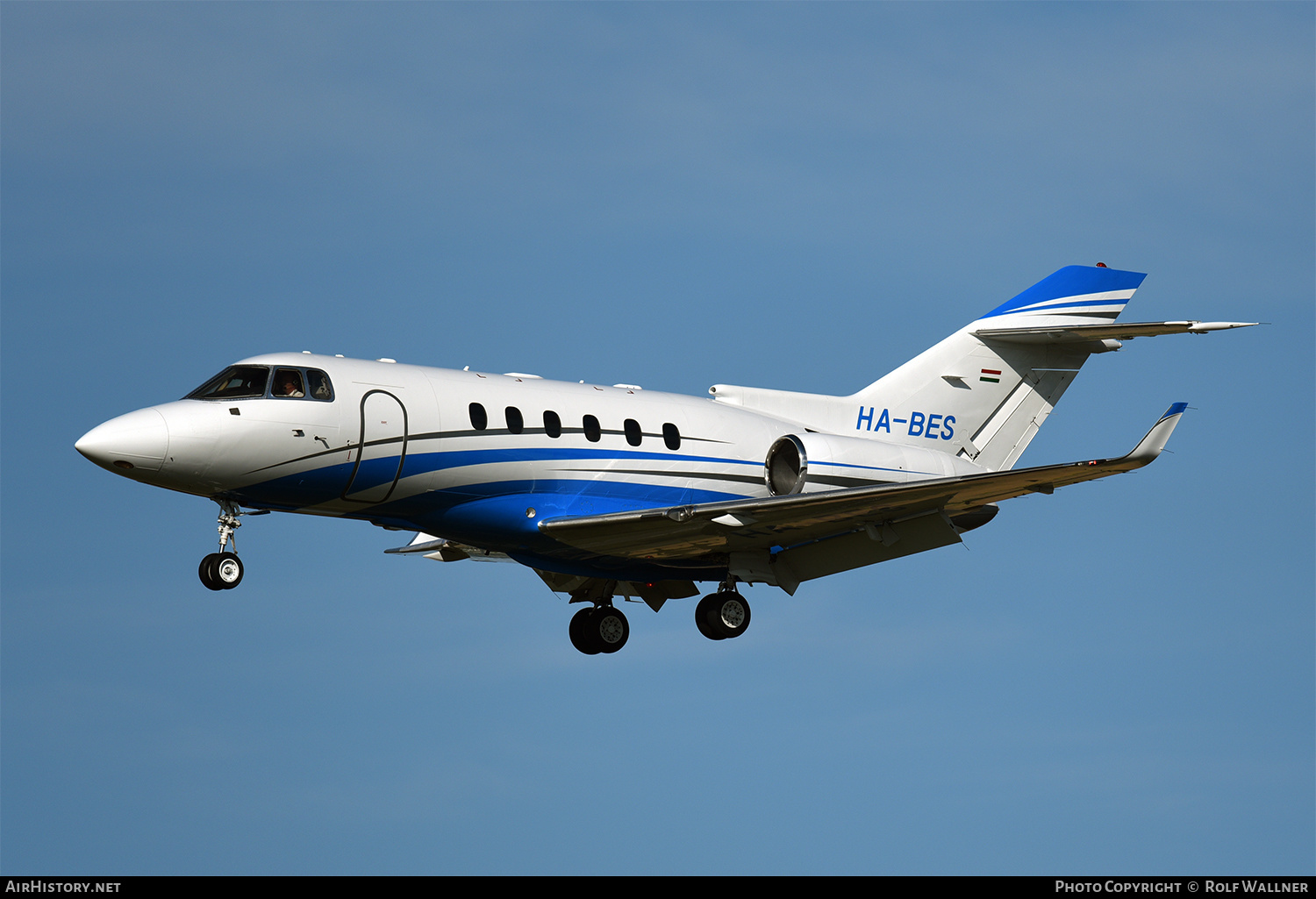 Aircraft Photo of HA-BES | Raytheon Hawker 850XP | AirHistory.net #242399