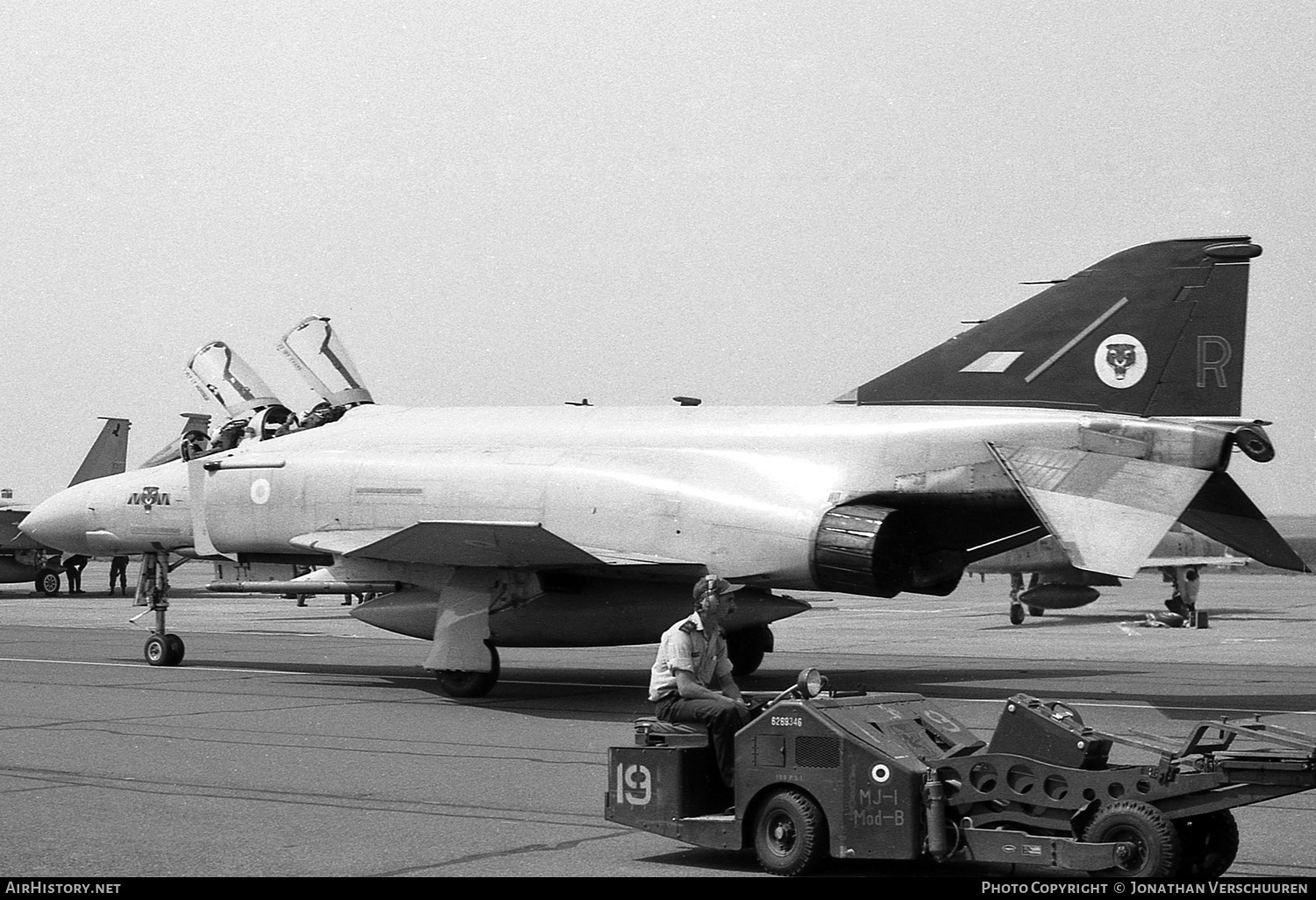Aircraft Photo of ZE354 | McDonnell Douglas F-4J(UK) Phantom | UK - Air Force | AirHistory.net #242504