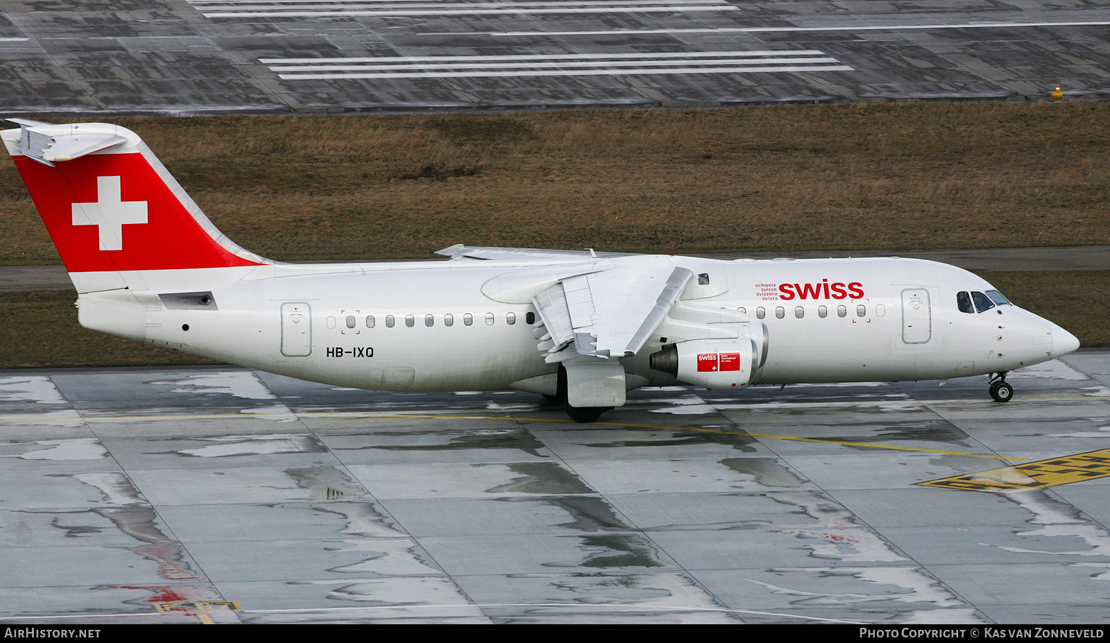 Aircraft Photo of HB-IXQ | British Aerospace Avro 146-RJ100 | Swiss International Air Lines | AirHistory.net #242516