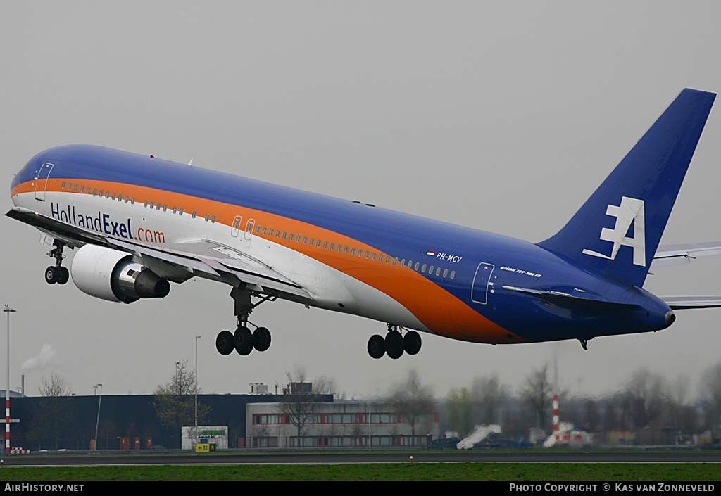 Aircraft Photo of PH-MCV | Boeing 767-31A/ER | HollandExel | AirHistory.net #242518