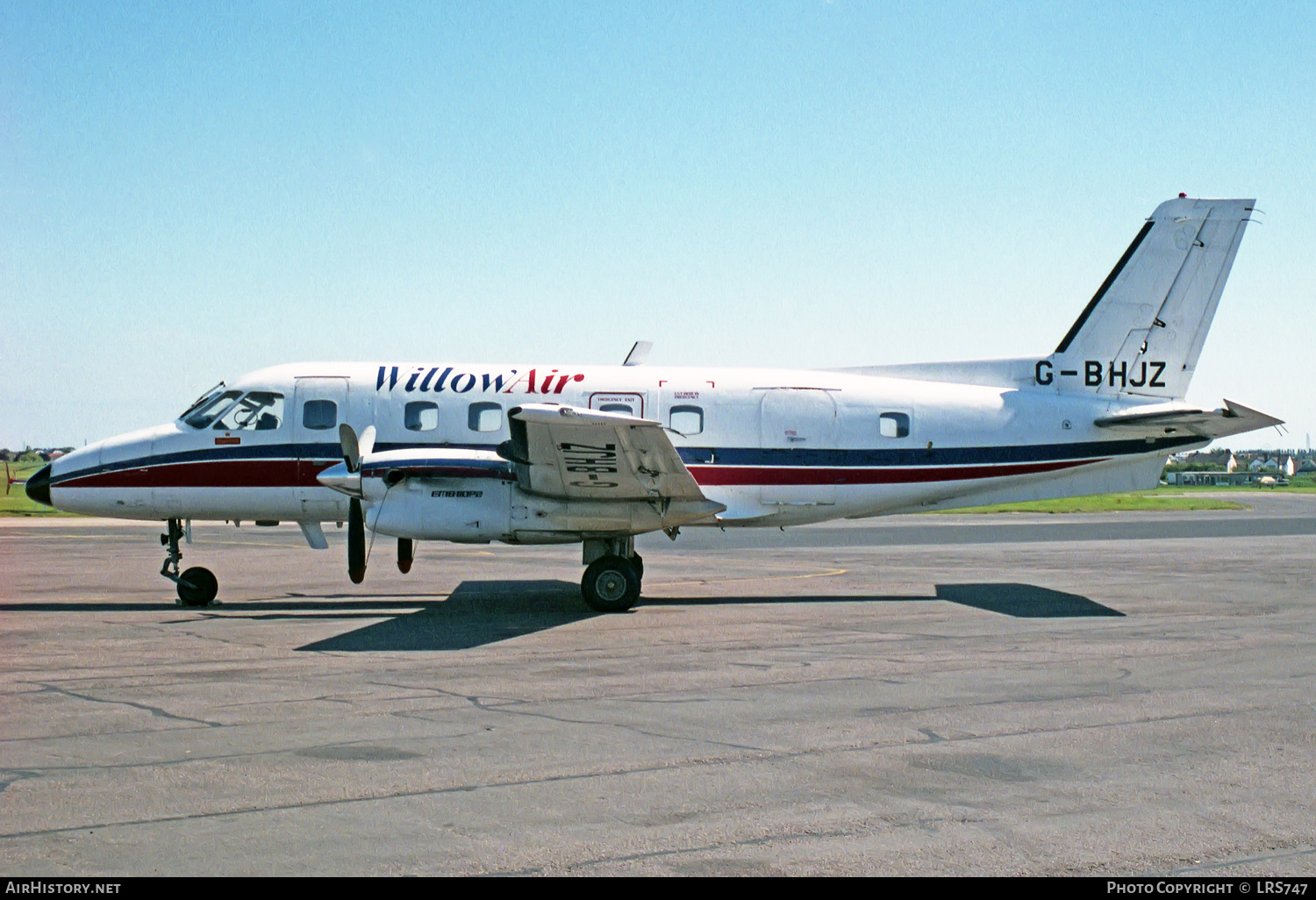 Aircraft Photo of G-BHJZ | Embraer EMB-110P1 Bandeirante | Willow Air | AirHistory.net #242568