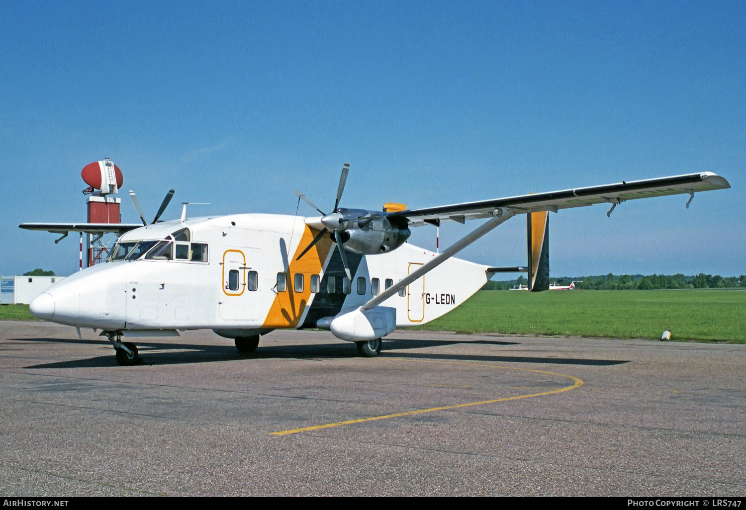 Aircraft Photo of G-LEDN | Short 330-200 | Streamline Aviation | AirHistory.net #242601