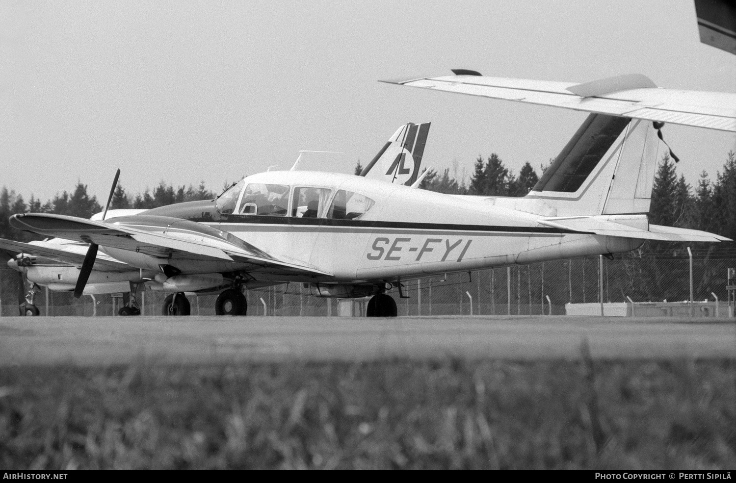 Aircraft Photo of SE-FYI | Piper PA-23-250 Aztec E | AirHistory.net #242628