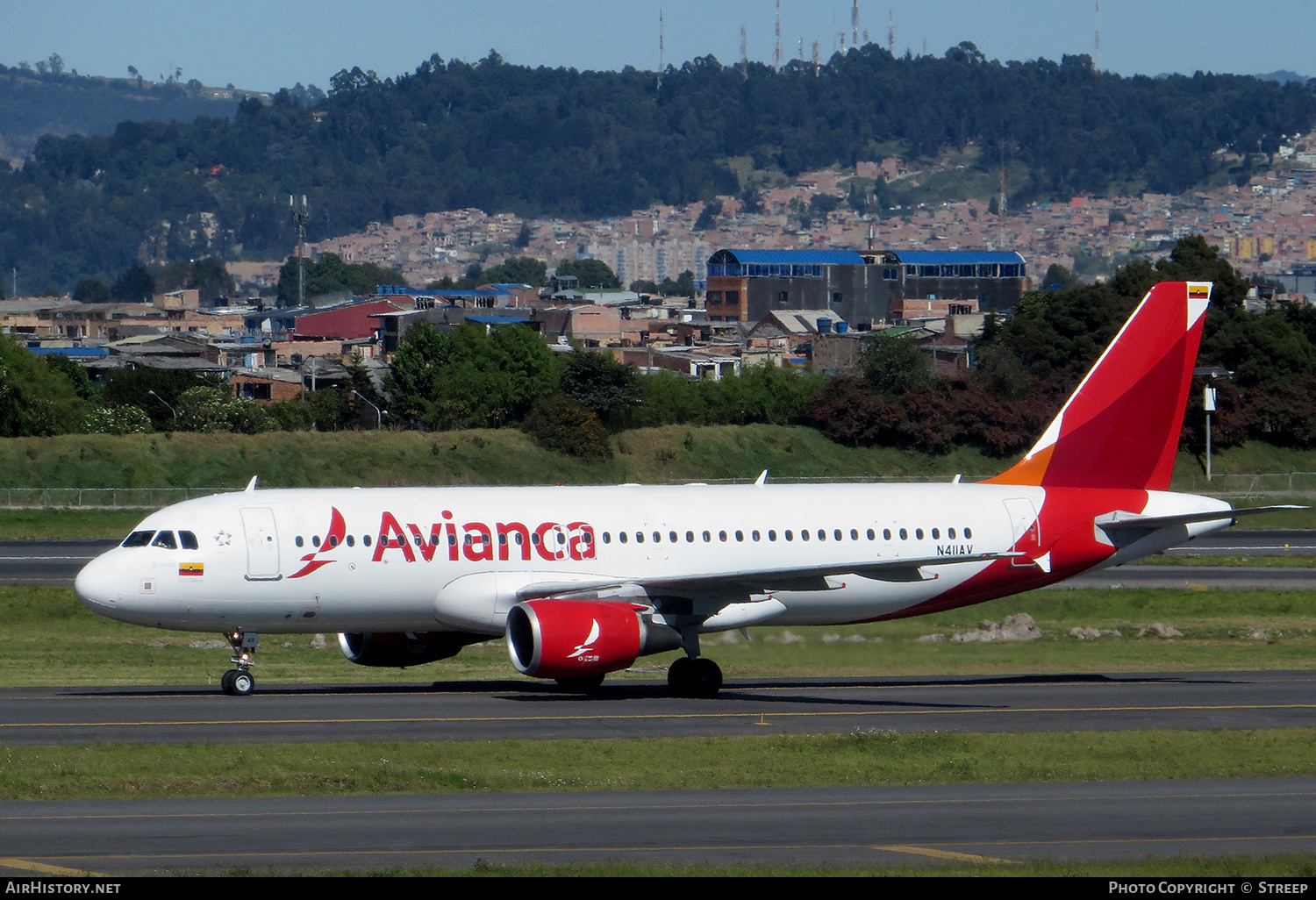 Aircraft Photo of N411AV | Airbus A320-214 | Avianca | AirHistory.net #242787