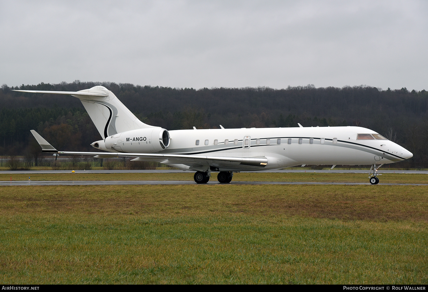 Aircraft Photo of M-ANGO | Bombardier Global 5000 (BD-700-1A11) | AirHistory.net #242880