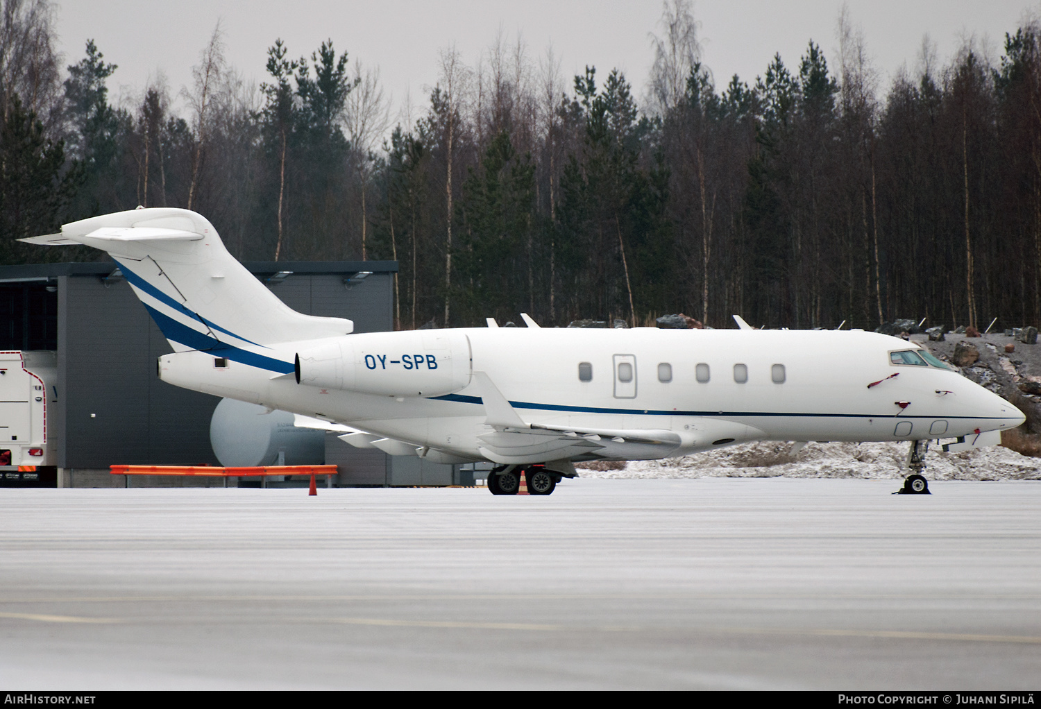 Aircraft Photo of OY-SPB | Bombardier Challenger 300 (BD-100-1A10) | AirHistory.net #243020