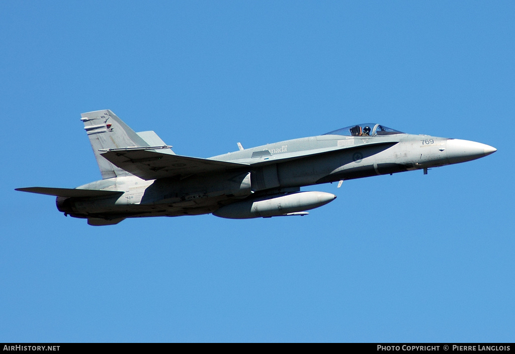 Aircraft Photo of 188769 | McDonnell Douglas CF-188 Hornet | Canada - Air Force | AirHistory.net #243036