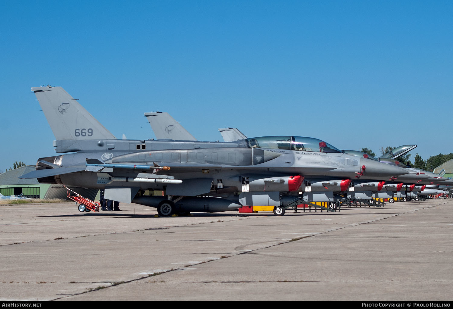 Aircraft Photo of 669 | Lockheed Martin F-16D Fighting Falcon | Singapore - Air Force | AirHistory.net #243140