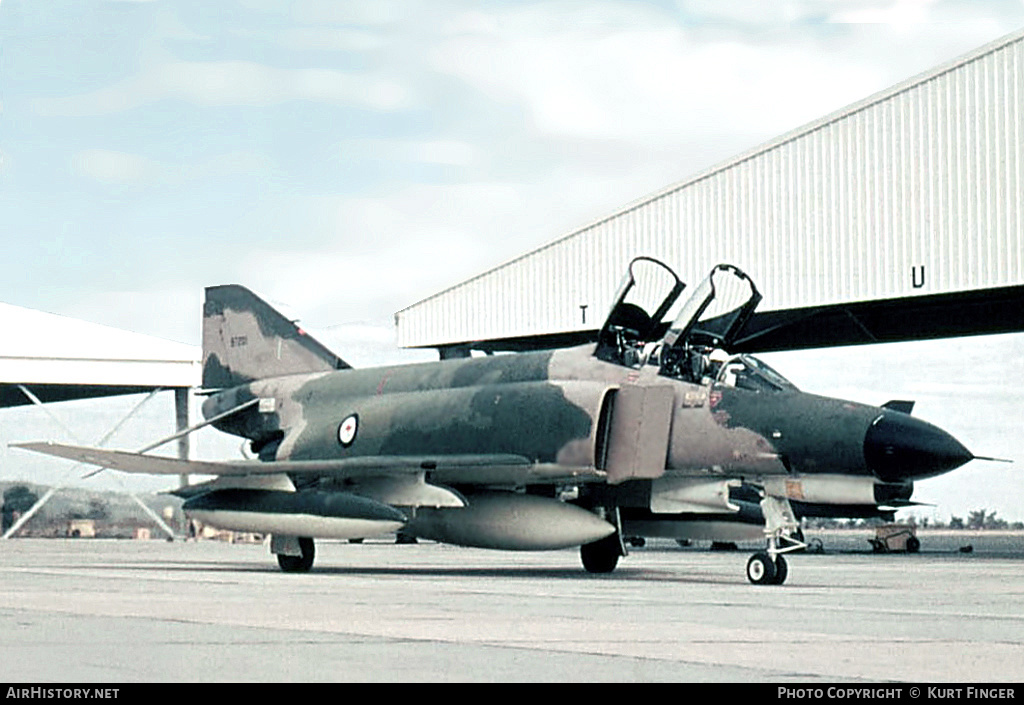 Aircraft Photo of 69-7201 | McDonnell Douglas F-4E Phantom II | Australia - Air Force | AirHistory.net #243186