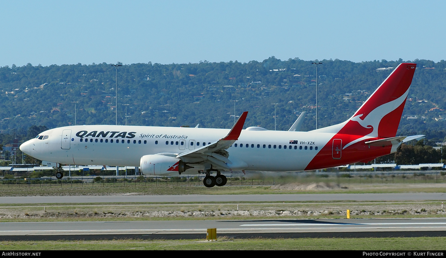 Aircraft Photo of VH-XZK | Boeing 737-838 | Qantas | AirHistory.net #243270
