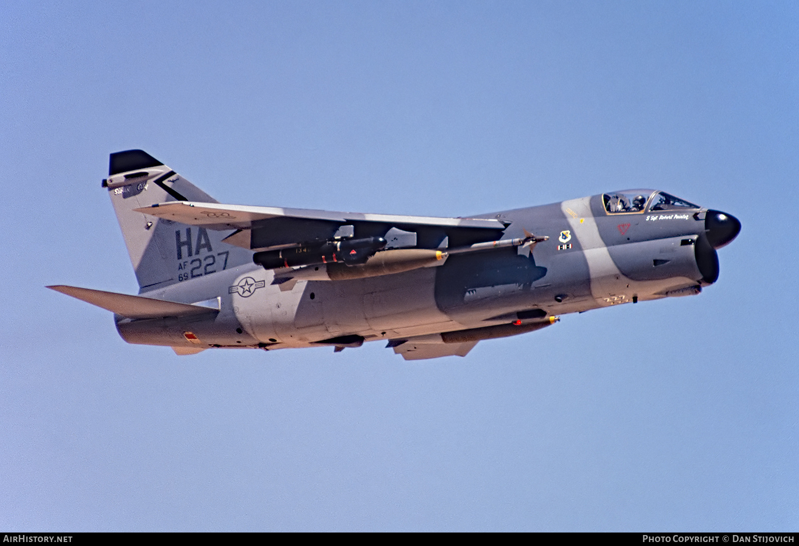 Aircraft Photo of 69-6227 / AF69-227 | LTV A-7D Corsair II | USA - Air Force | AirHistory.net #243271