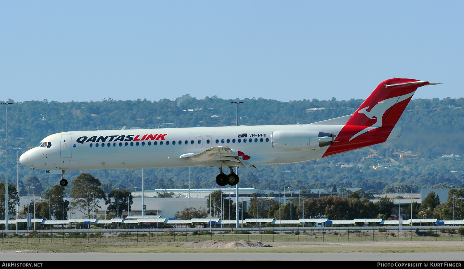 Aircraft Photo of VH-NHK | Fokker 100 (F28-0100) | QantasLink | AirHistory.net #243276