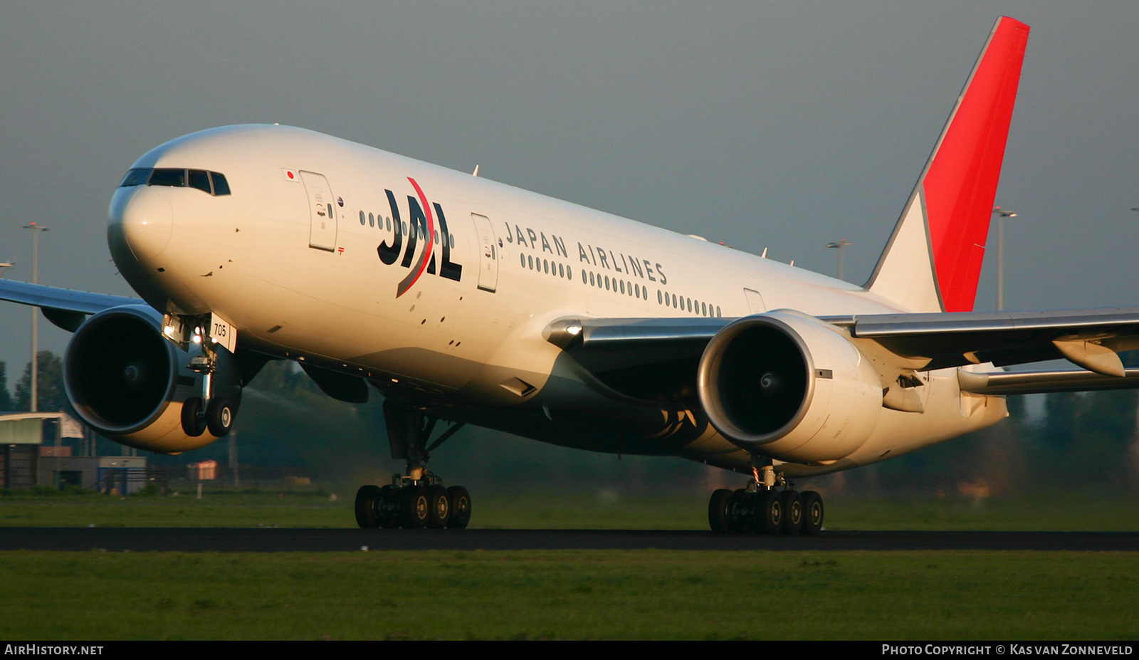 Aircraft Photo of JA705J | Boeing 777-246/ER | Japan Airlines - JAL | AirHistory.net #243305