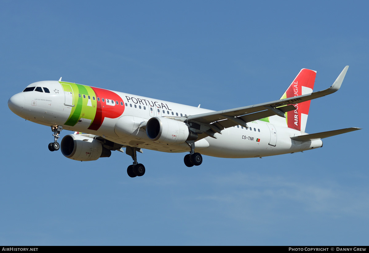 Aircraft Photo of CS-TNR | Airbus A320-214 | TAP Air Portugal | AirHistory.net #243562