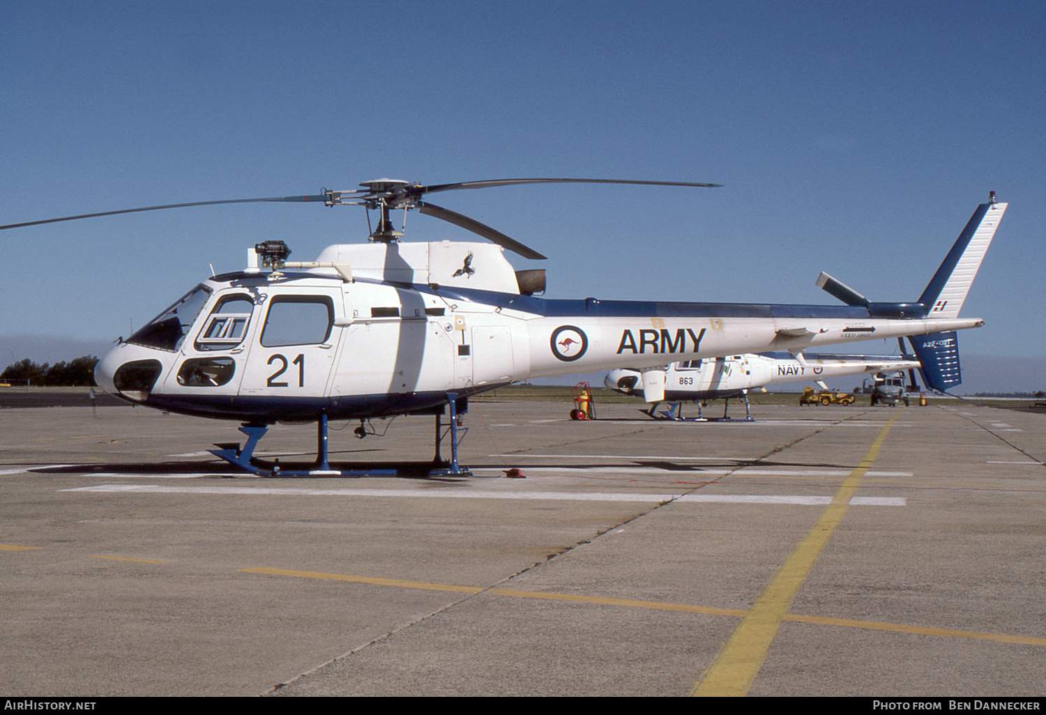 Aircraft Photo of A22-021 | Aerospatiale AS-350B Ecureuil | Australia - Army | AirHistory.net #243606