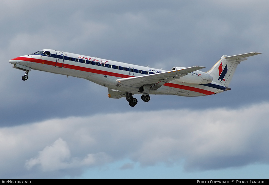 Aircraft Photo of N732DH | Embraer ERJ-135LR (EMB-135LR) | American Eagle | AirHistory.net #243614