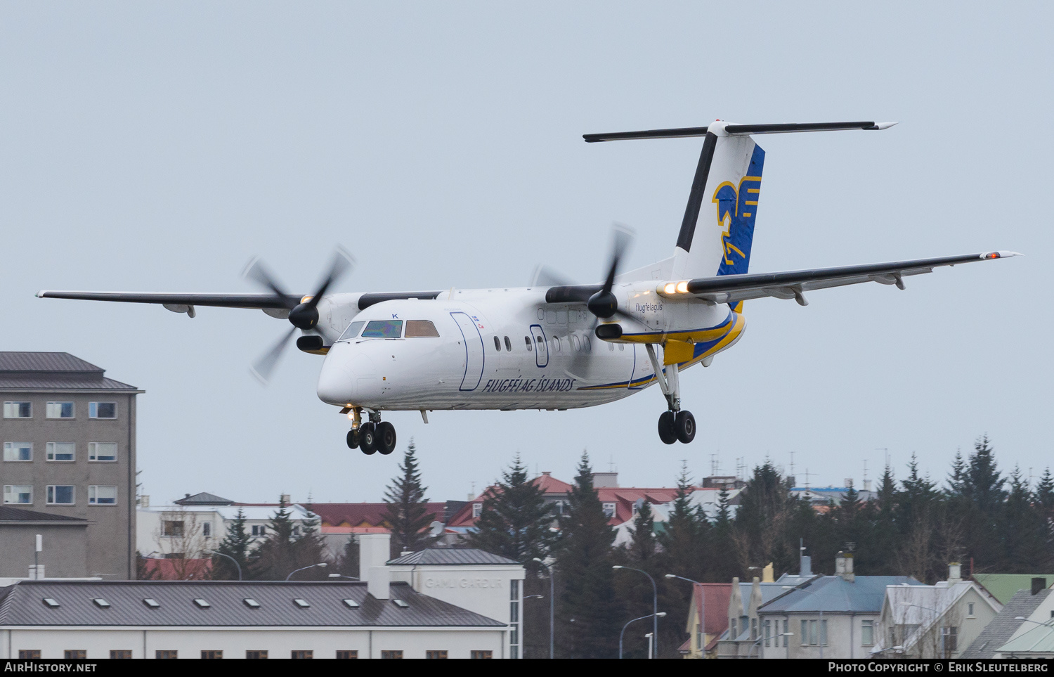 Aircraft Photo of TF-JMK | De Havilland Canada DHC-8-202 Dash 8 | Flugfélag Íslands - Air Iceland | AirHistory.net #243641