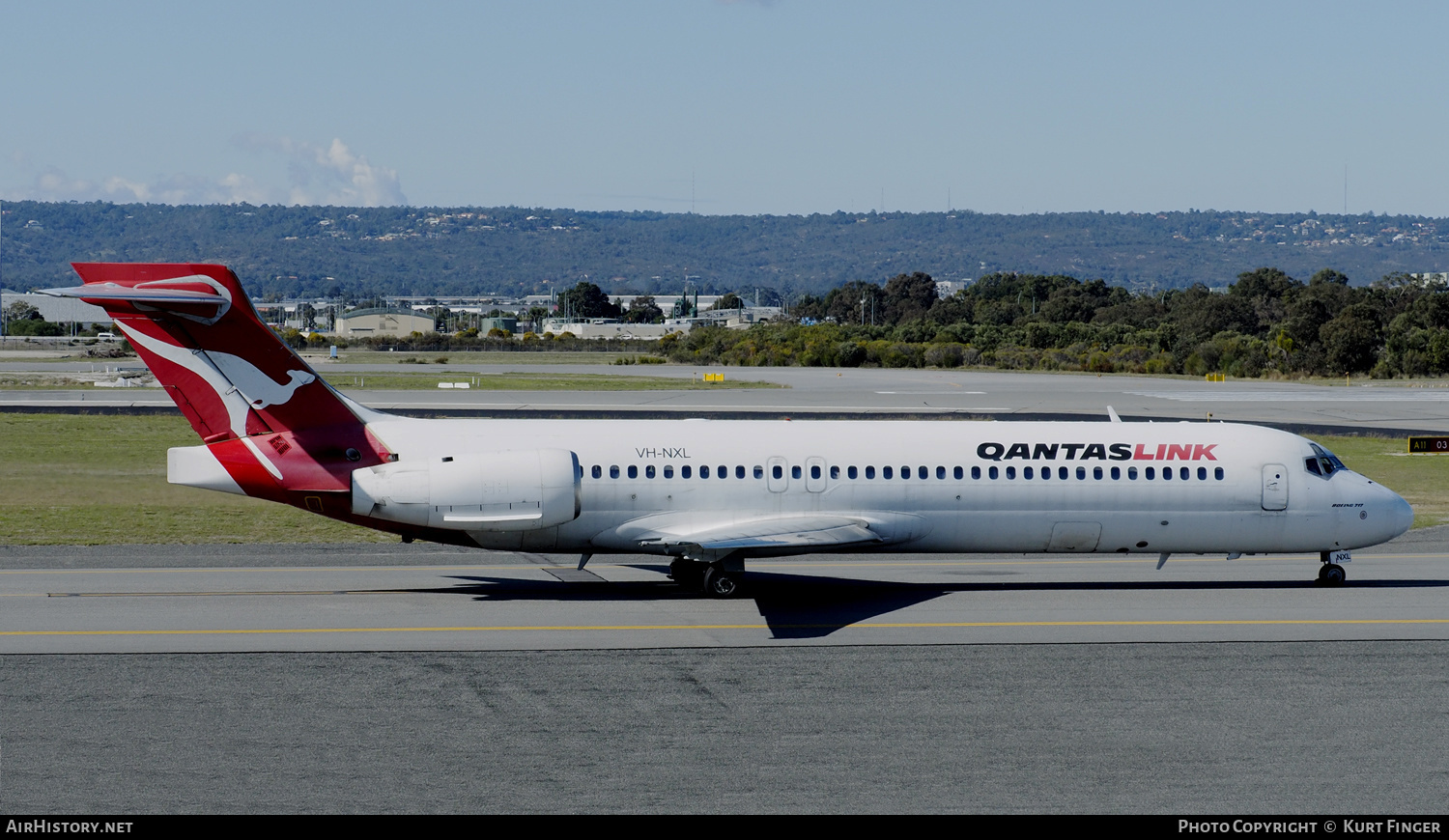 Aircraft Photo of VH-NXL | Boeing 717-231 | QantasLink | AirHistory.net #243700