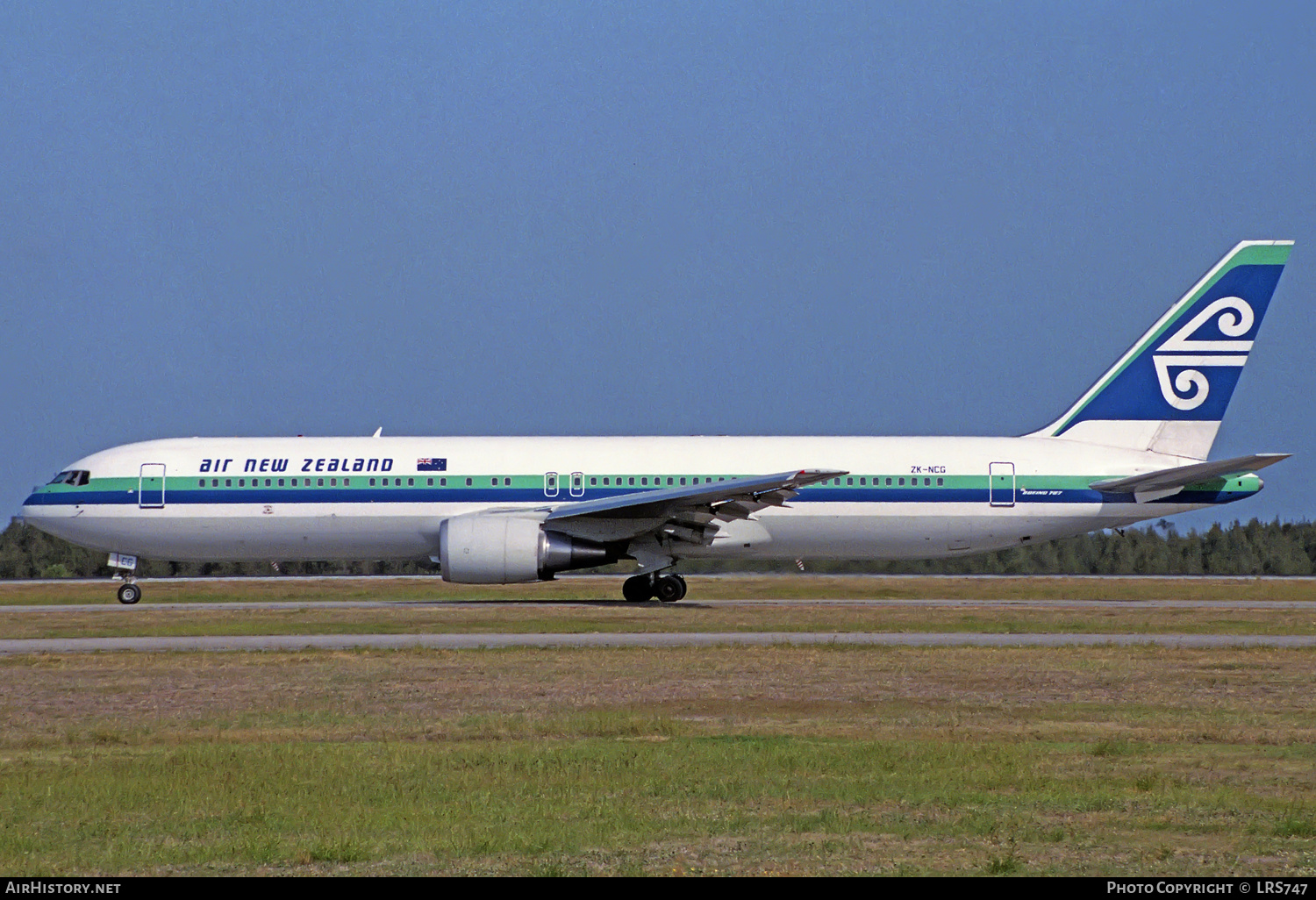 Aircraft Photo of ZK-NCG | Boeing 767-319/ER | Air New Zealand | AirHistory.net #243707