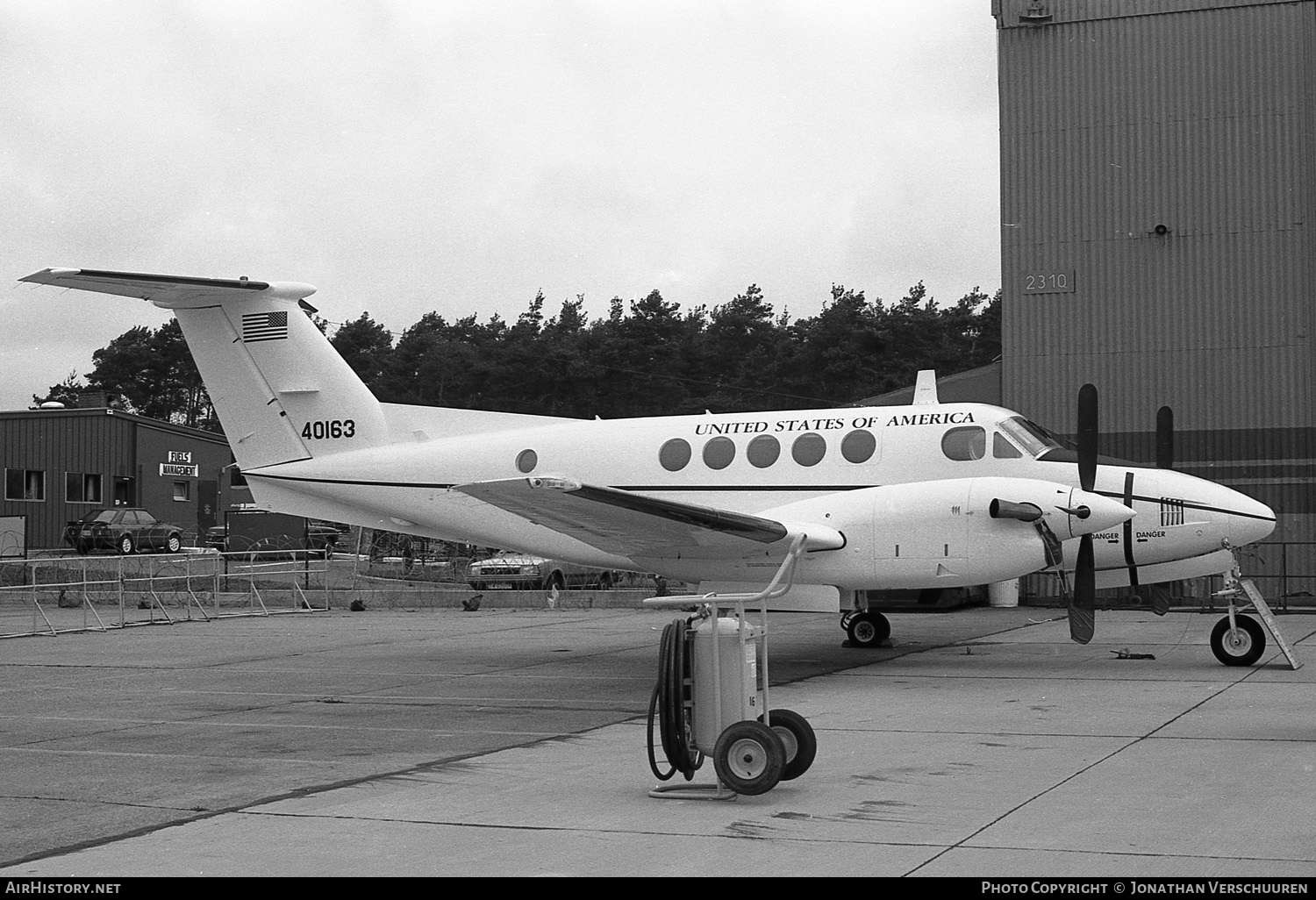 Aircraft Photo of 84-0163 / 40163 | Beech C-12F-3 Huron (B200C) | USA - Air Force | AirHistory.net #243721